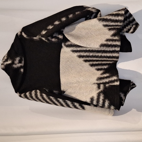 Zara Basic Stylish Black and White Women's Wool Blend Waterfall Jacket Size M - Picture 4 of 6